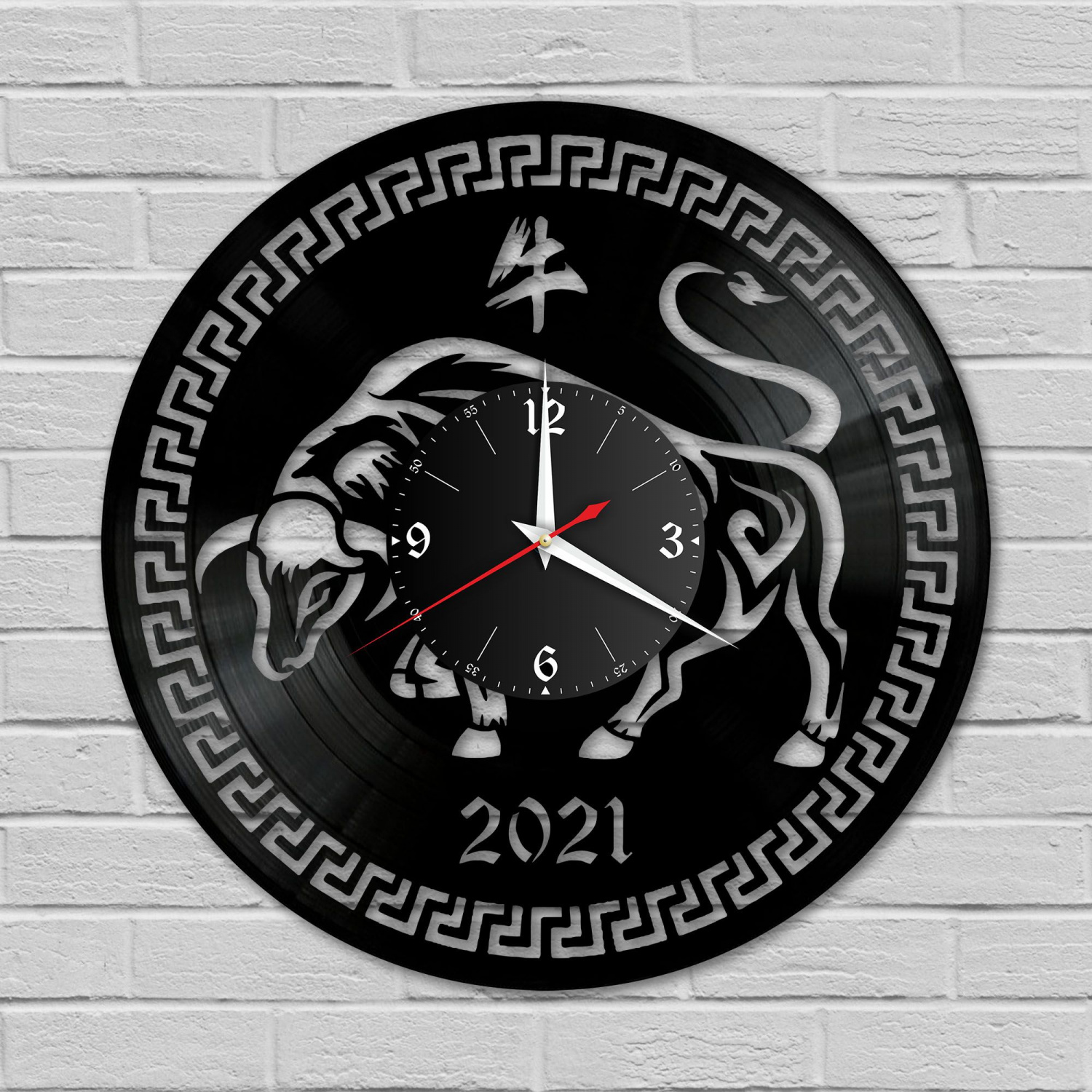 Часы настенные "Новый год 2021 (Бык)" из винила, №1 VC-10665