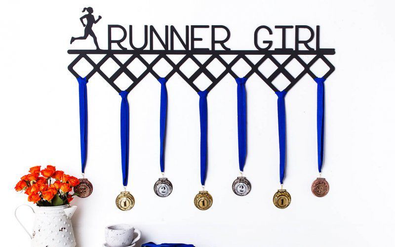 Медальница "Runner girl" RED-2031