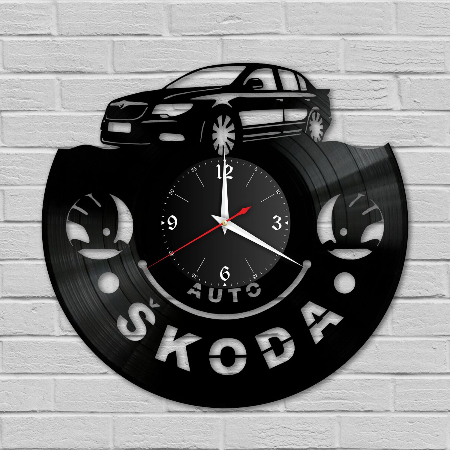 Часы настенные "Skoda" из винила, №1 VC-10427